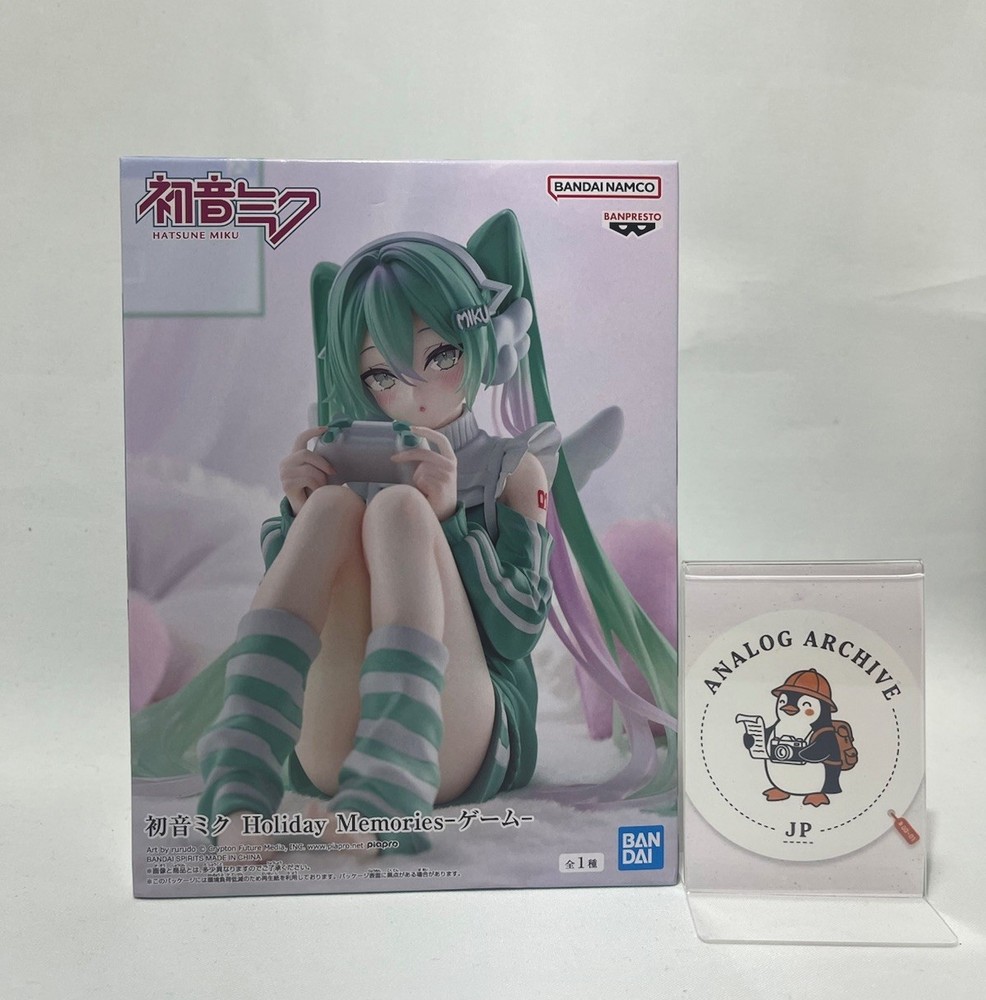 Hatsune Miku Playing Games Ver Figure Holiday Memories Vocaloid Anime Japan NEW