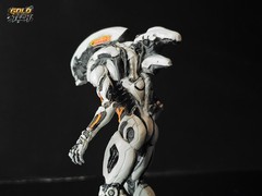 Premium 100mm Sci-Fi Bio-Mechanical Entity – Resin Collectible Figure 1/18 “3.94