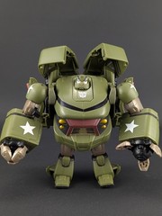 Transformers Animated Bulkhead complete Hasbro Voyager Class TRU 2009