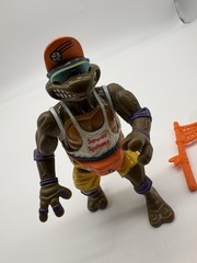 TMNT Donatello Action Figure w/ Net & Basketball Accessories