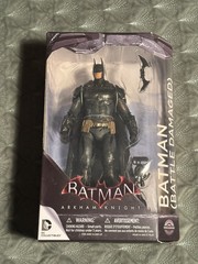 Batman DC Collectibles Arkham Knight Battle Damaged GameStop Exclusive New
