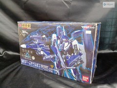 BANDAI DX Chogokin VF-25G Messiah Valkyrie (Michael Blanc) – For Collectors