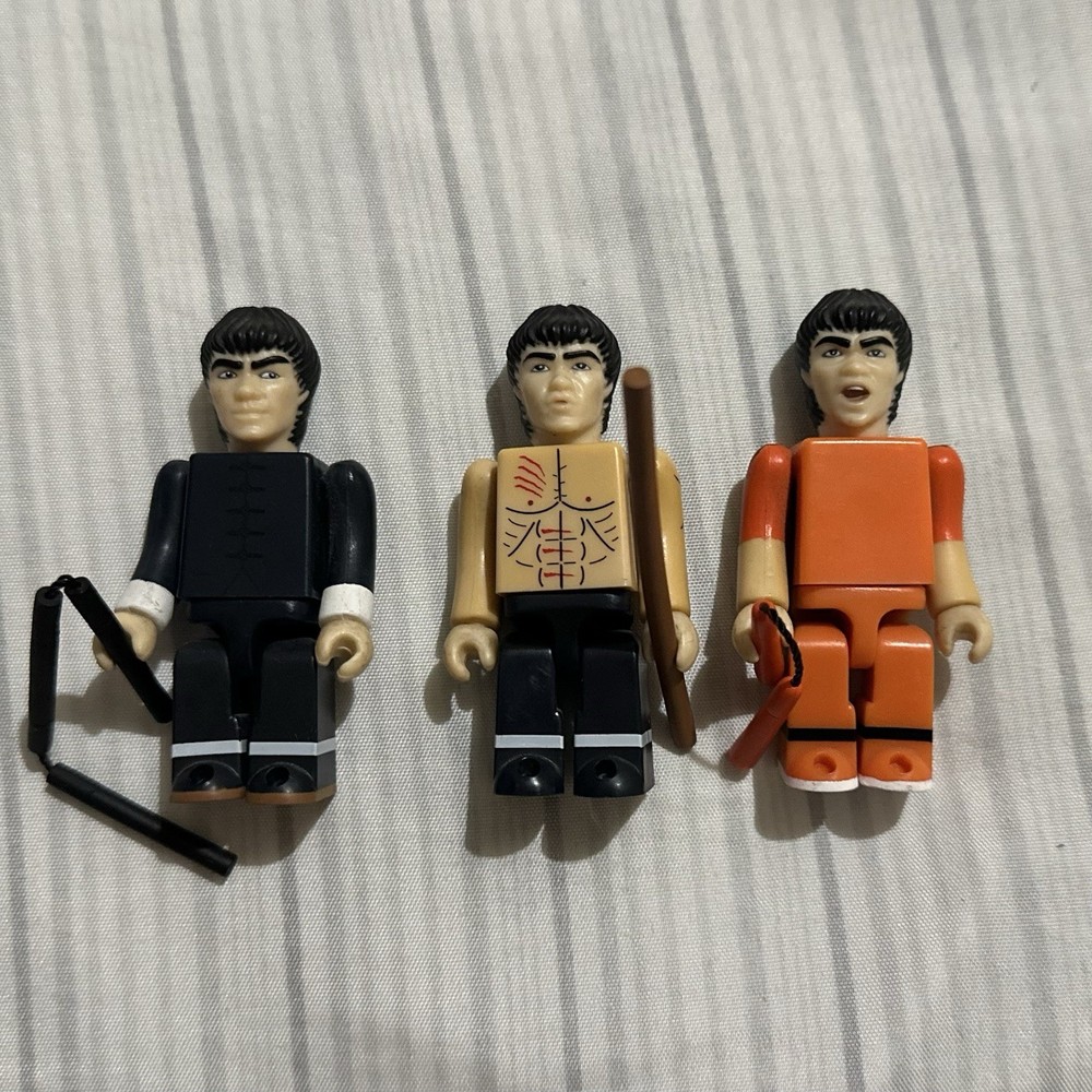 Medicom Toy KUBRICK Bruce Lee 3 Piece Mini Toy Figures Complete With Accessories
