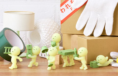 Smiski Moving Series Glow in the Dark Mini Figure Random 1pc Blind Box