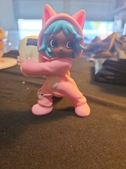 POP MART x Lil Peach Riot Sleepover Series Frankie-Pillow Fight Confirmed Figure