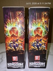 Transformers War for Cybertron Kingdom Autobot Pipes and Autobot Slammer