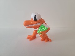 Rainbow Friends Mystery Bag Mini 2” Figure Orange Roblox 2023 Series 1 PVC Toy