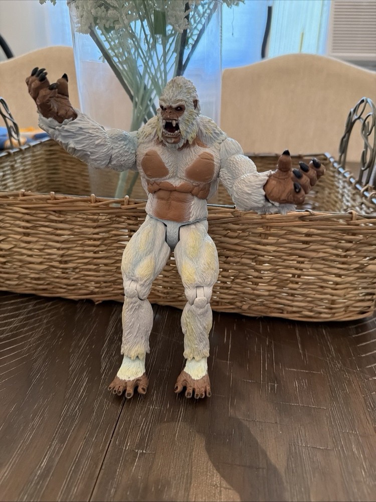 2015 Creatureplica – Himalayan Yeti (Bigfoot) Cryptid Action Figure (RARE!!!)