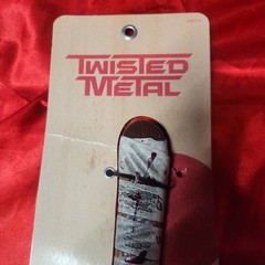 Twisted Metal – Sweet Tooth’s Machete -Trick or Treat Studios – Creased Package