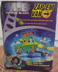 Galoob 1997 Vintage Men in Black ZAP-EM Van w/ Alien Spaceship & Van Toy