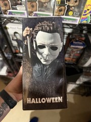 Halloween Michael Myers Stylized MDS Mezco Design Series 6″ Figure **MINT**new