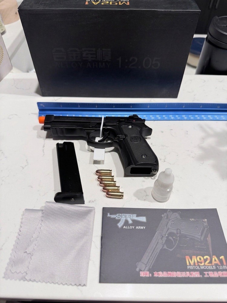 1:2 M92A1 Beretta Model Metal Toy Gun Pistol Model 92 Non Firing Collectors Rare