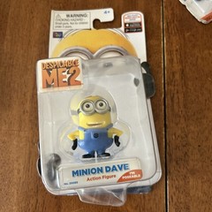 Despicable Me 2 Movie Minion Dave Poseable Action Figure Pkg dented in on bottom