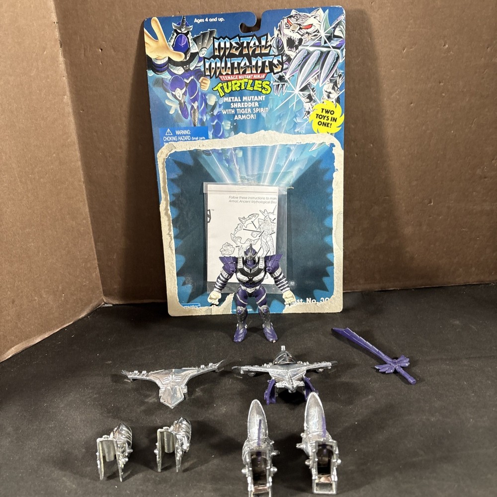 SHREDDER METAL MUTANTS ACTION FIGURE TMNT NINJA TURTLES PLAYMATES CARD NEAR COMP
