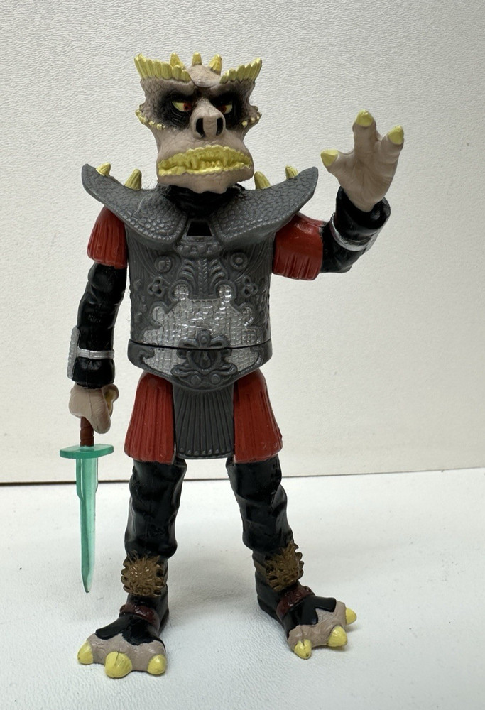 Land Of The Lost Shung Loose 5.25 In Action Figure Sword Tiger Toys 1992