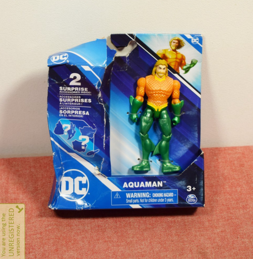 Spin Masters DC 4″ Aquaman Action Figure
