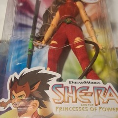 Mattel DreamWorks She-Ra Princesses of Power Catra Boxed Figure Battle Staff