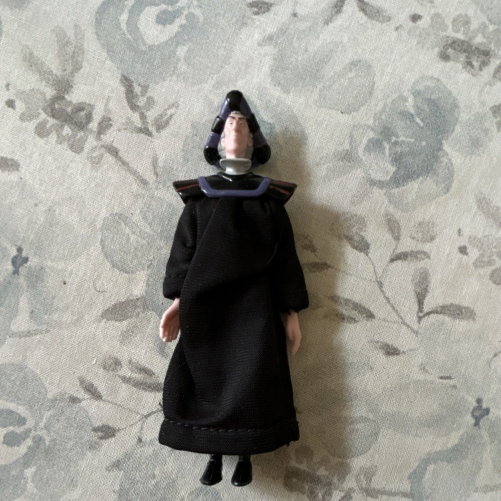 Disney Judge Action Figure Plastic Fabric Black Purple Clothes Toy