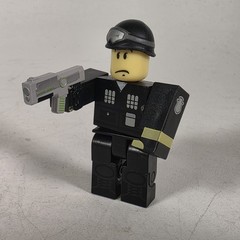 Large ROBLOX Carrying Case Almost Full Of Roblox Figures & Accessories GUC
