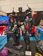 Yolopark Iies 62Cm Dark Optimus Prime Figures Model Toys In Stock Collect Limit