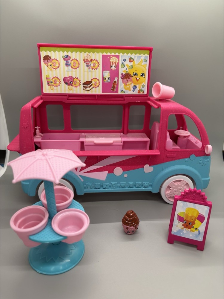 Shopkins Glitzi Ice Cream Truck Playset Food Fair Moose Toys Incomplete