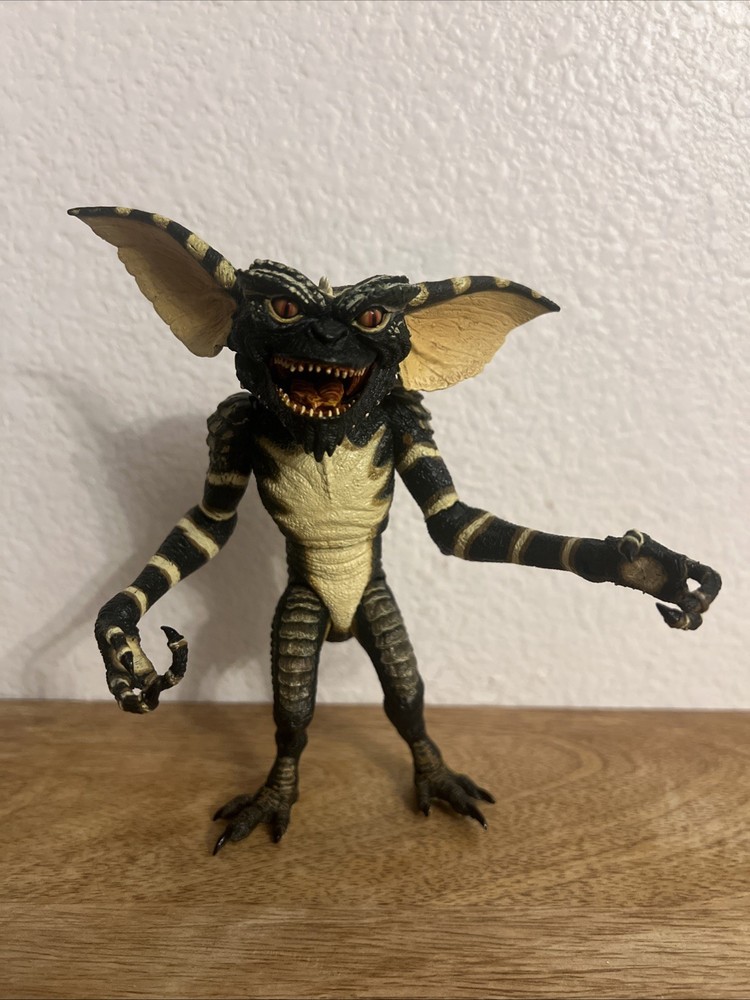 NECA Gremlins Ultimate Gremlin 7″ Action Figure Stripe Posable Pvc Toy