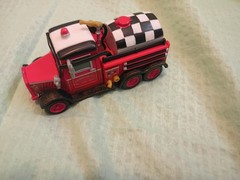 Disney Pixar Planes Mayday Fire Truck Fire & Rescue Diecast 1:55 Mattel