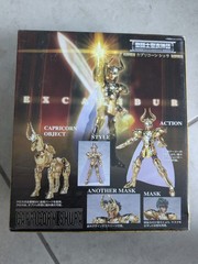 BANDAI 2004 Saint Seiya Saint Cloth Myth Capricorn Shura Figure