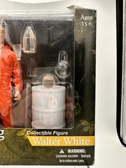 Mezco Breaking Bad Walter White 6” Figure New Sealed Box Damage Heisenberg