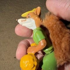 Disney Robin Hood Fox Character Vintage Collectible Toy Figure w/ Fuzzy Tail 3″
