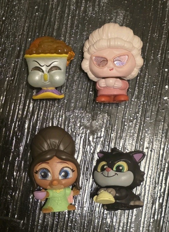 Series 14 Tea Party Group Nostalgia Chip Lucifer Disney Doorables Lets Party