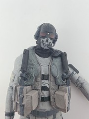 McFarlane Call Of Duty Simon Ghost Riley 6″ Figure Winter Variant Missing Hand