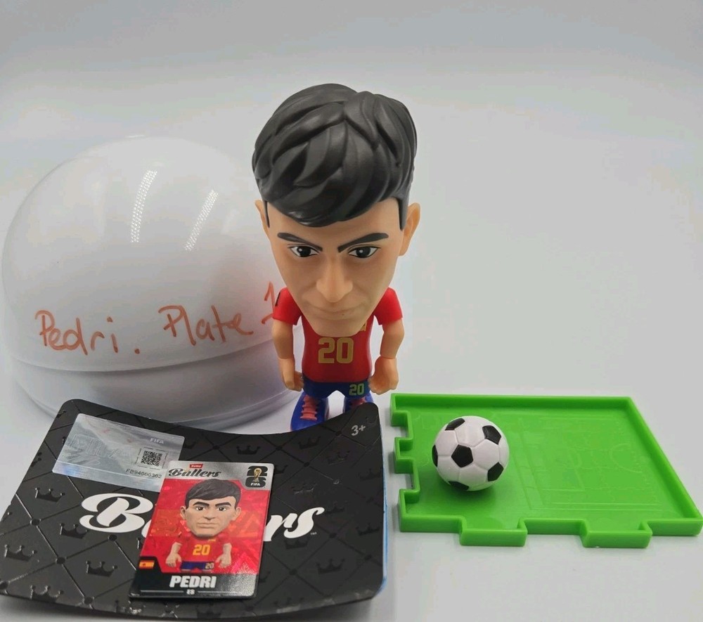 ZURU Ballers 2026 FIFA World Cup Soccer – Spain – Pedri #20 Field Plate 1