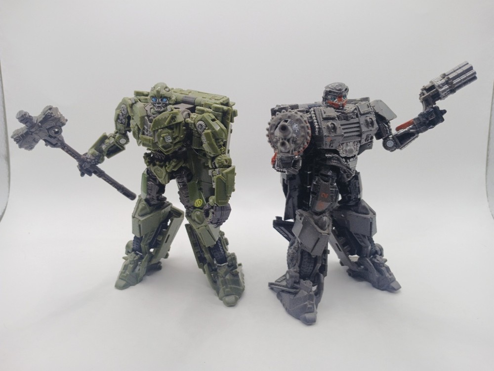 Transformers Studio Series WW2 Bumblebee And Hotrod