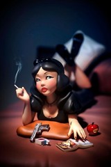【In-Stock】 Fools Paradise Snow Pulp Fiction White Toys Designer Vinyl Figure