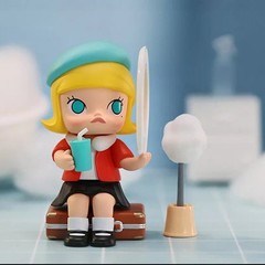 Molly Imaginary Wandering Series Figures Confirmed Blind Box Toy Gift Authentic!