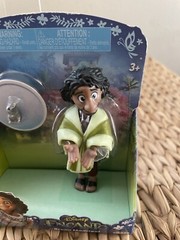 Disney ENCANTO 3″ Toy Doll Mini Figure TIO BRUNO MADRIGAL w MOUSE RAT Brand New!