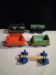 5x Thomas & Friends Trackmaster Cargo Lot Empty Wagon Truck Cars Oil Coal