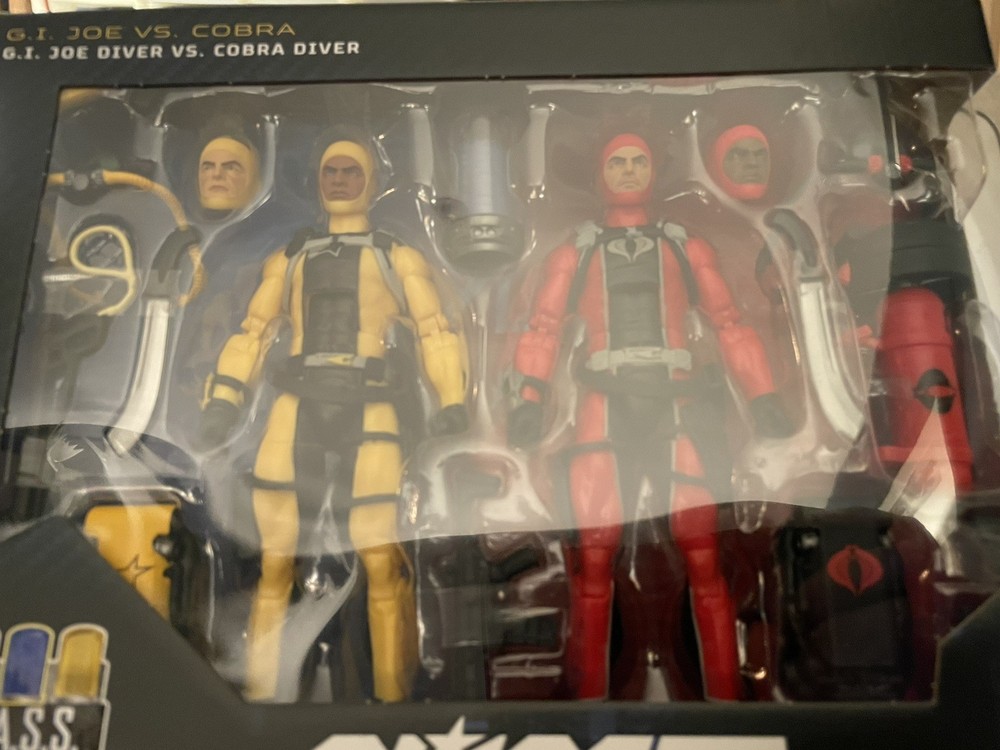 G.I. Joe Classified MASS G.I. Joe Diver Vs Cobra Diver 2 pack Exclusive Figures