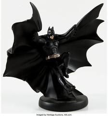BATMAN BEGINS~BATMAN~’IN FLIGHT’~STATUE~LE 4000~GENTLE GIANT LTD~DC DIRECT~MIB