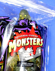CREATURE FROM BLACK LAGOON CRYPT CLUB LOOT CRATE FIGURE NECA BURGER KING STYLE