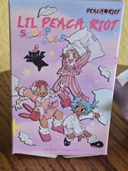 Pop Mart x Peach Riot Sleep Over Confirmed Frankie Pillow Fight Blind Box Figure