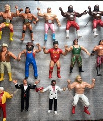WWF WWE LJN WRESTLING SUPERSTARS LOT CASE 18 FIGURES & ACCESSORIES HULK HOGAN