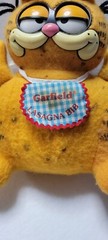 GARFIELD TALKING PULL STRING Plush LASAGNA BIB 1983 United feature