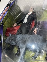 Diamond Universal Studios Monsters Select DRACULA Action Figure * NEW