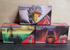 DX9 War in Pocket set of 3 figures – Rager missing leg