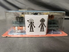 Roblox DevSeries SHARK BITE 2: SHARK CAGE Figure Set W/Exclusive Virtual Code