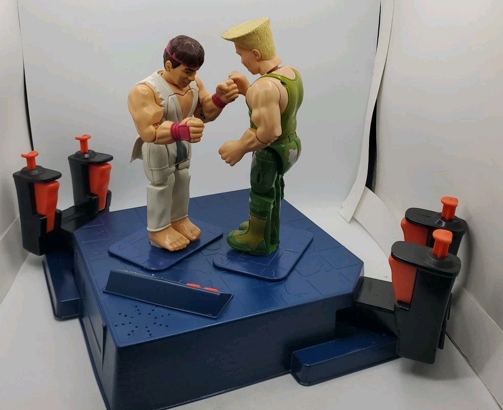 Street Fighter II Rock Em Sock Em Robots Ryu vs Guile Capcom Tested Works