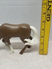 Figurine Just Play DWA LLC Horse Grazing Brown White