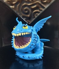 How To Train Your Dragon Defenders of Berk 2013 Thornado Thunderdrum Figure